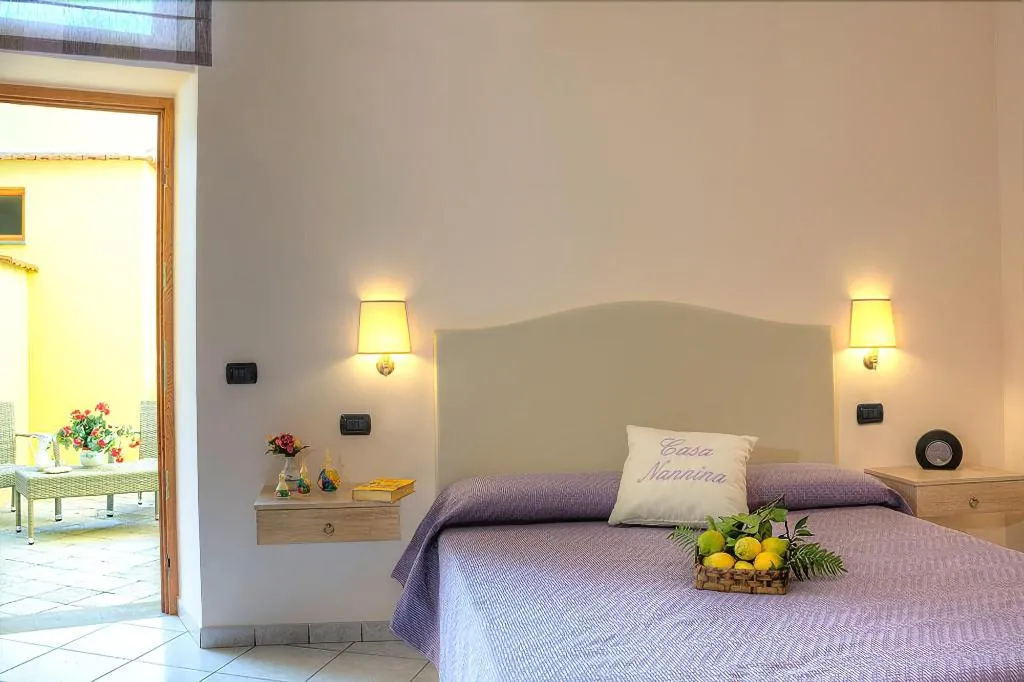Room, Casa Nannina, Naples