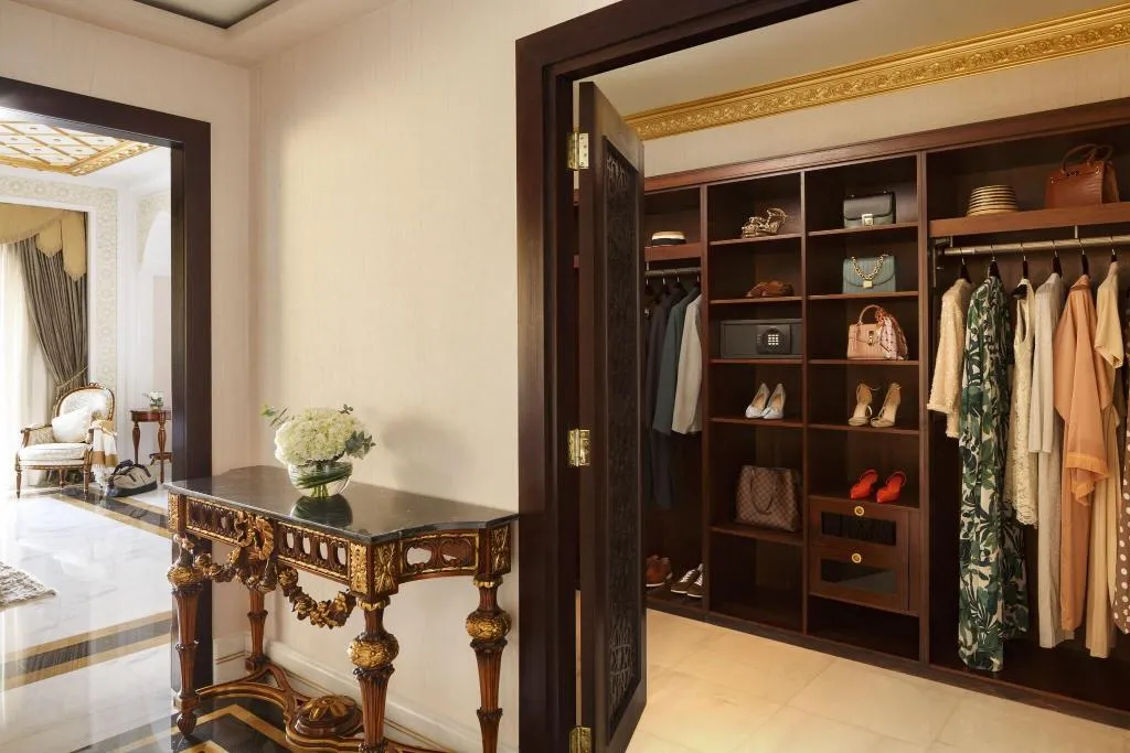 Room, Jumeirah Zabeel Saray Dubai, Dubai
