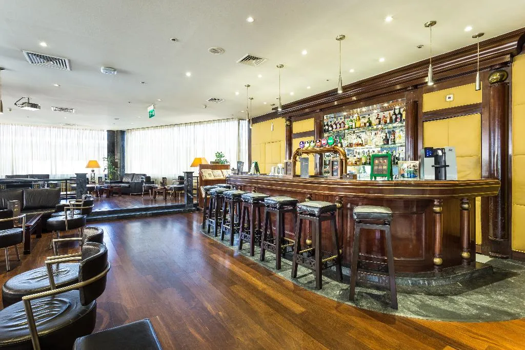 Bar, Radisson Blu Hotel, Lisbon, Lisbon
