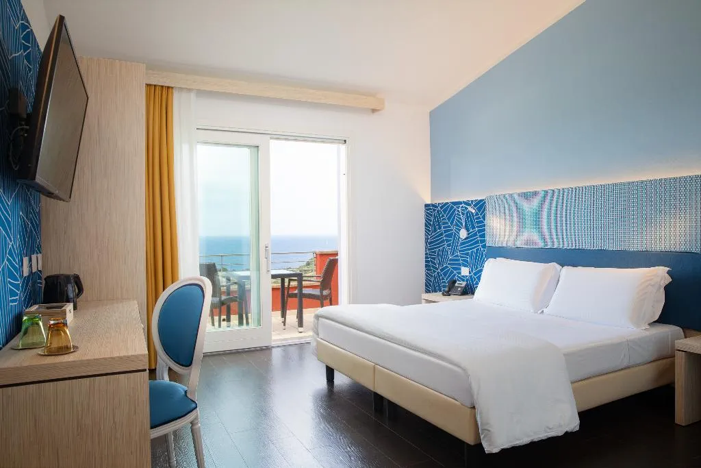 DOUBLE SUPERIOR Room, Bajaloglia Resort, Alghero