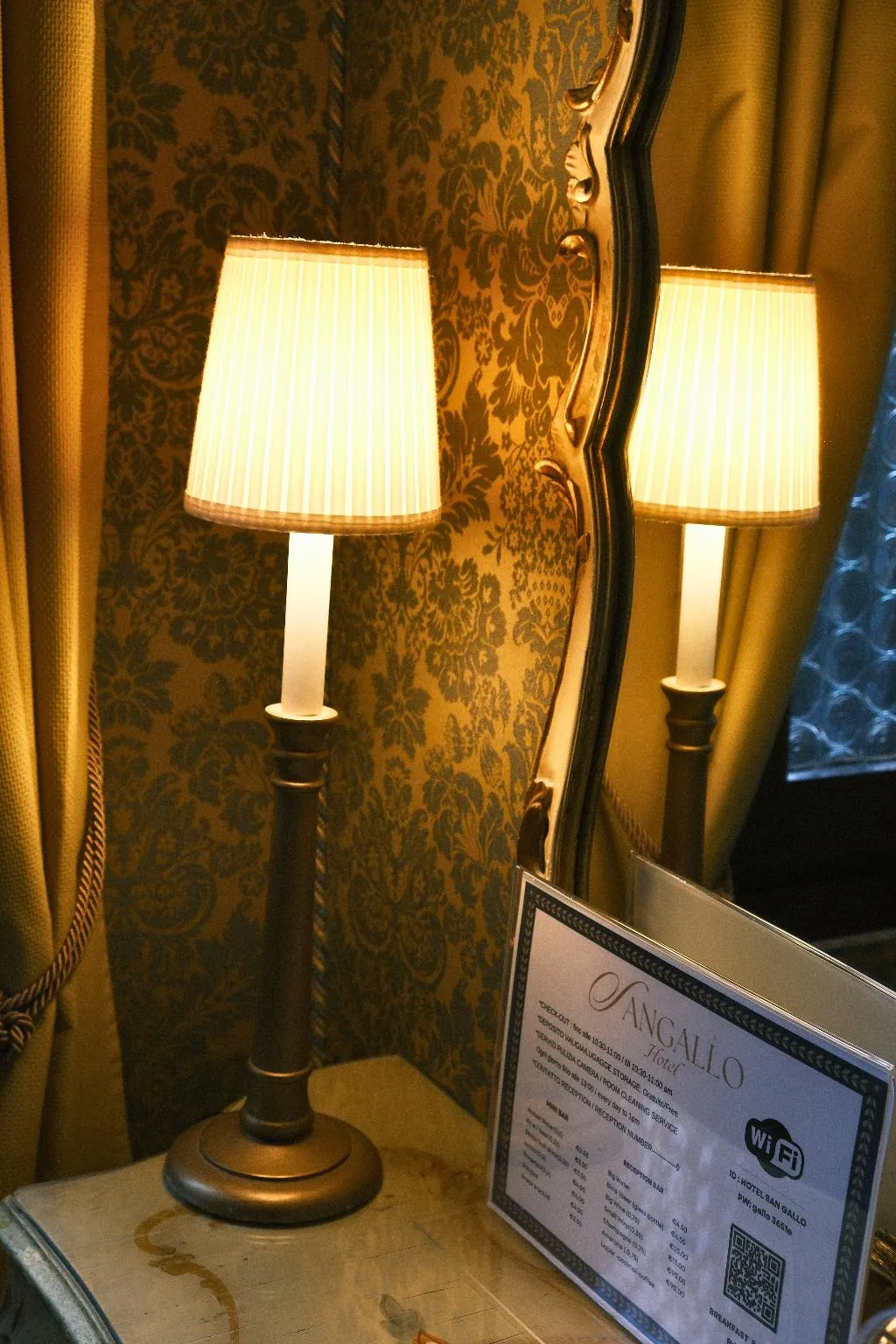 Room SUPERIOR QUEEN BED Room, San Gallo, Venice
