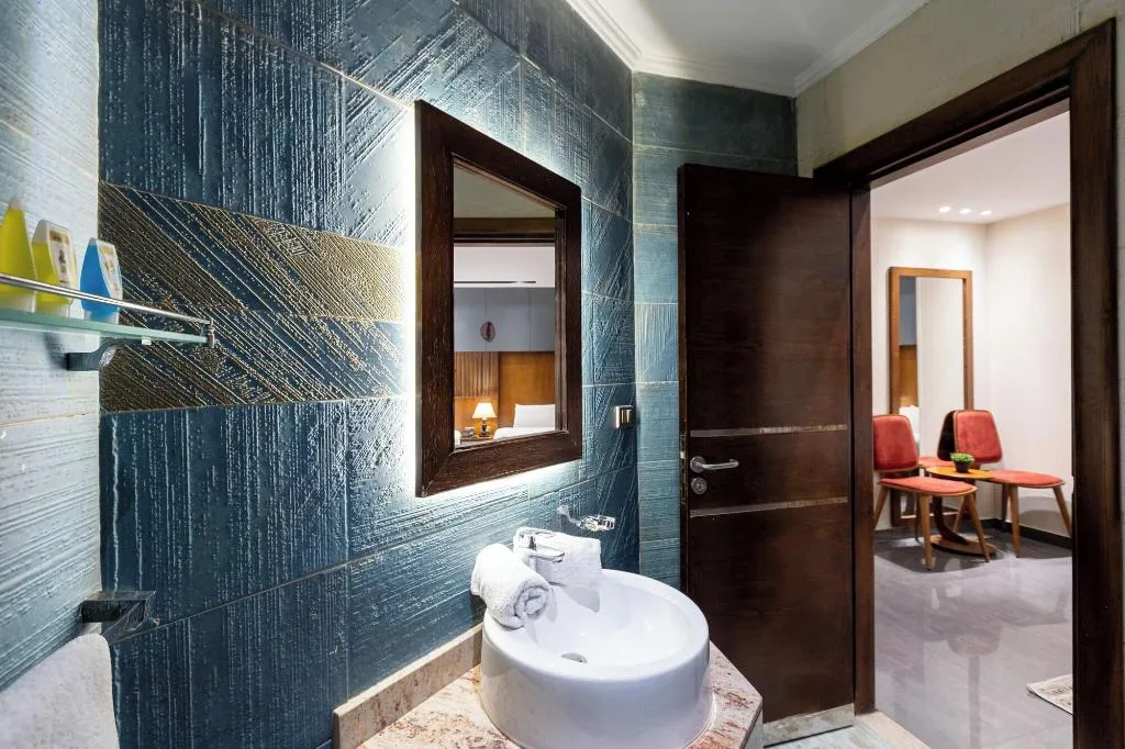 Room, Pyramids Yard Hotel, Cairo