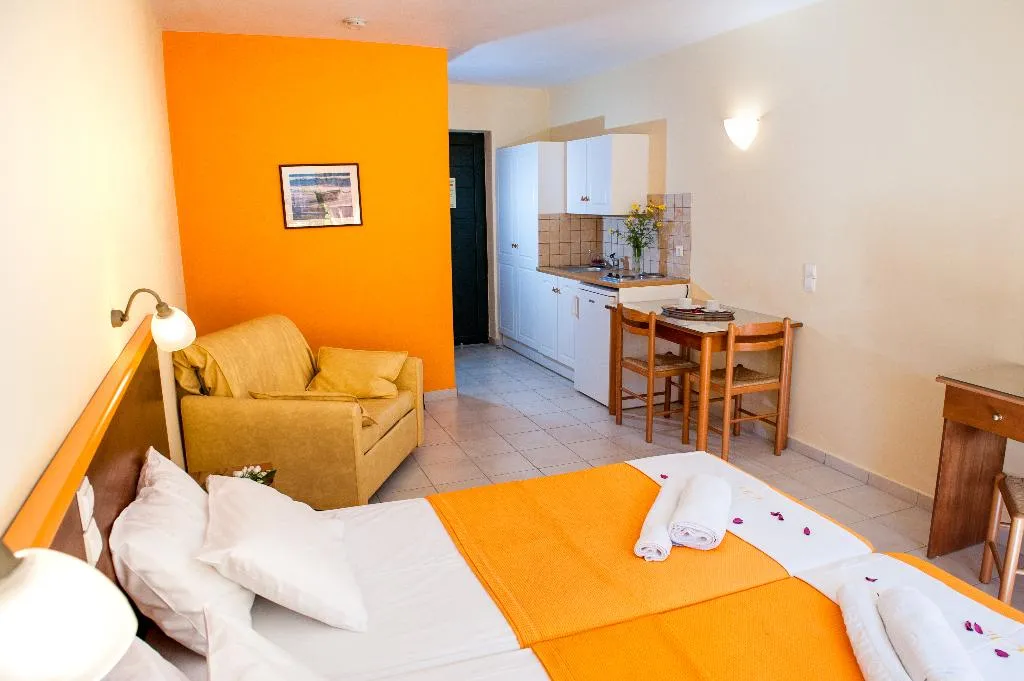 STUDIO CAPACITY 3 Room, Clio Aparthotel, Zante