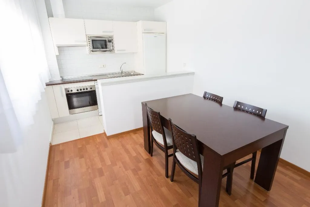 APARTMENT CAPACITY 4 ONE BEDROOM Room, Domocenter Apartamentos TurÃ­sticos, Seville