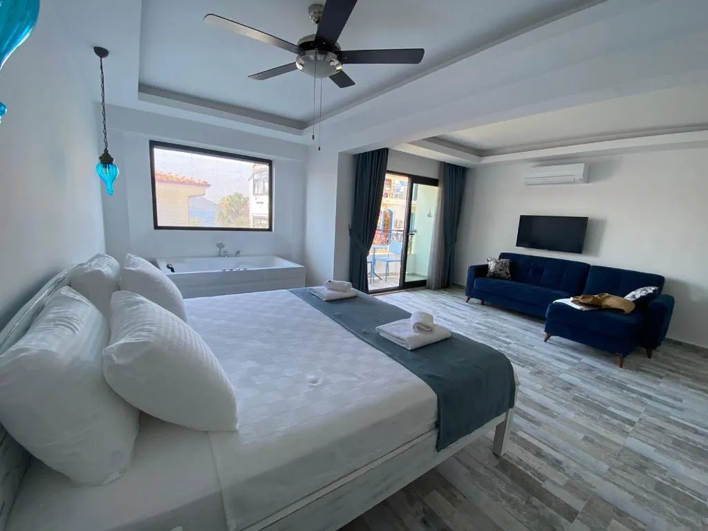 SUITE WITH JACUZZI Room, Payam Hotel, Dalaman
