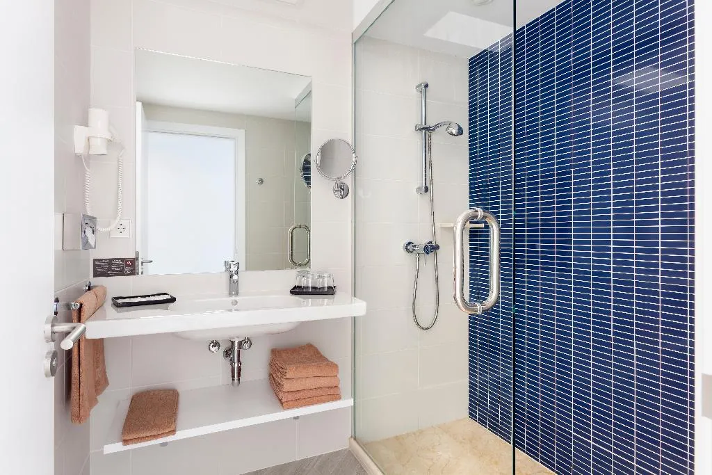 Double or Twin STANDARD Room, Hotel Riu Papayas - All Inclusive, Gran Canaria
