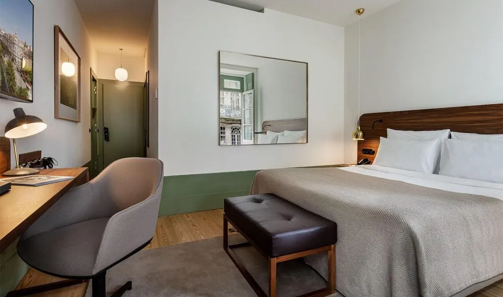 Room, One Shot Aliados Goldsmith, Porto