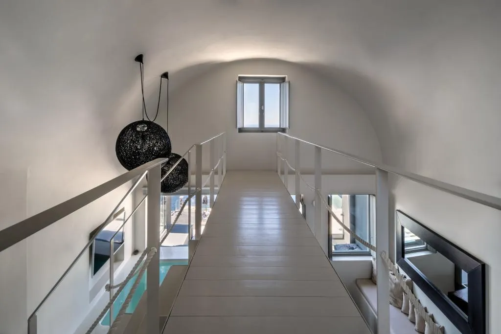 SUITE EXECUTIVE Room, West East Suites, Santorini