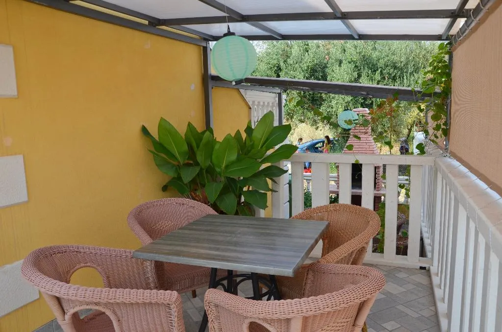 APARTMENT CAPACITY 3 Room, Apartments Damjanka, Dubrovnik