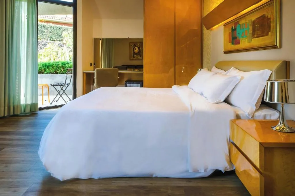 DOUBLE SUPERIOR KING BED Room, Four Points by Sheraton Catania Hotel & Conference, Catania