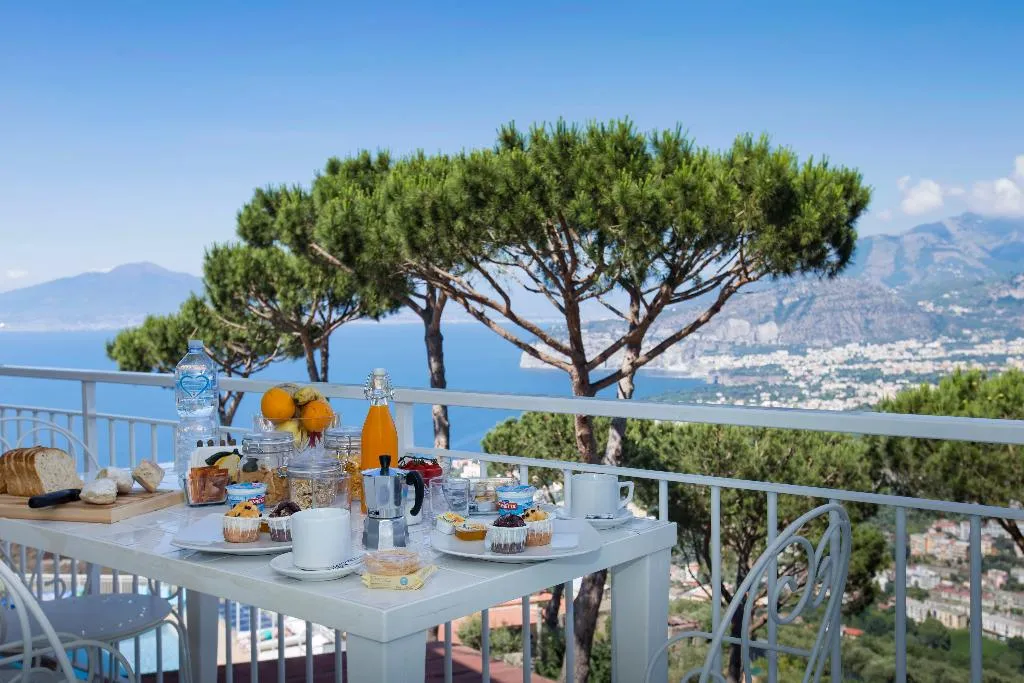 Double or Twin SEA VIEW WITH BALCONY Room, Residence Le Terrazze Sorrento, Naples