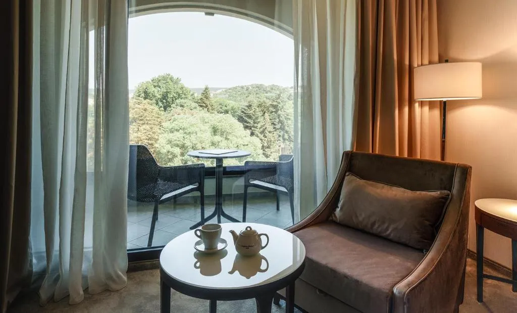 Room, Astor Garden, Varna