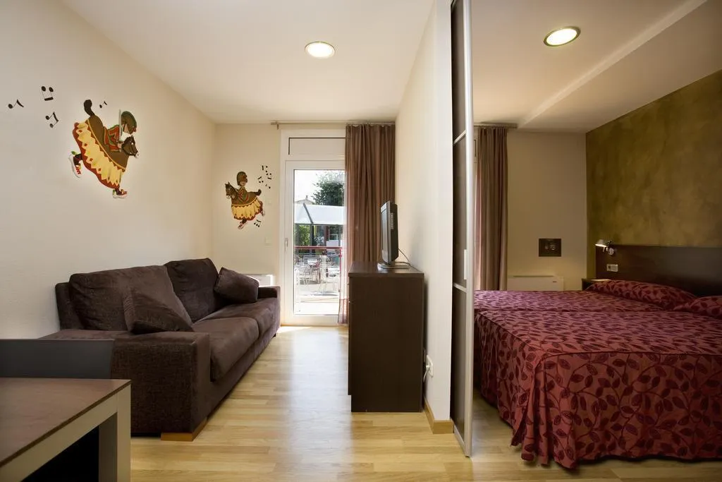 General view, La Perla, Barcelona