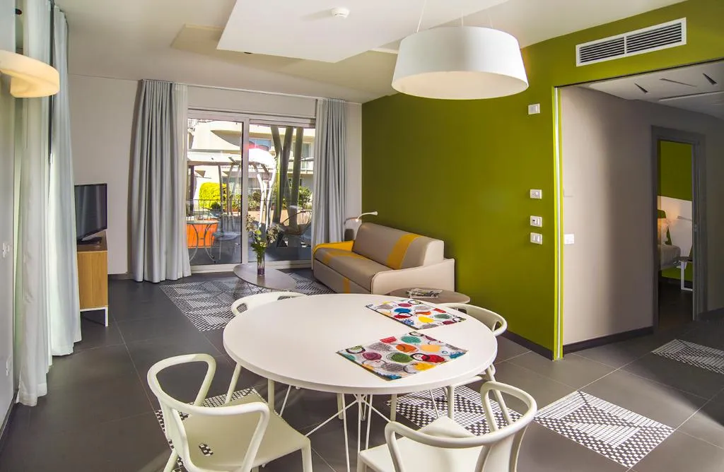 APARTMENT TWO BEDROOMS ONE BATHROOM Room, Ciclope Resort, Catania