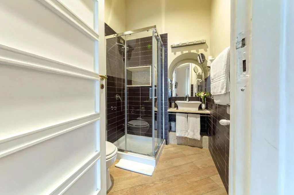 Room, B&B Il Ventre di Napoli, Naples