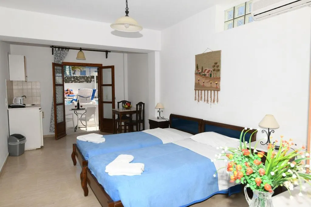 STUDIO DELUXE Room, Sunflower ApartHotel, Santorini