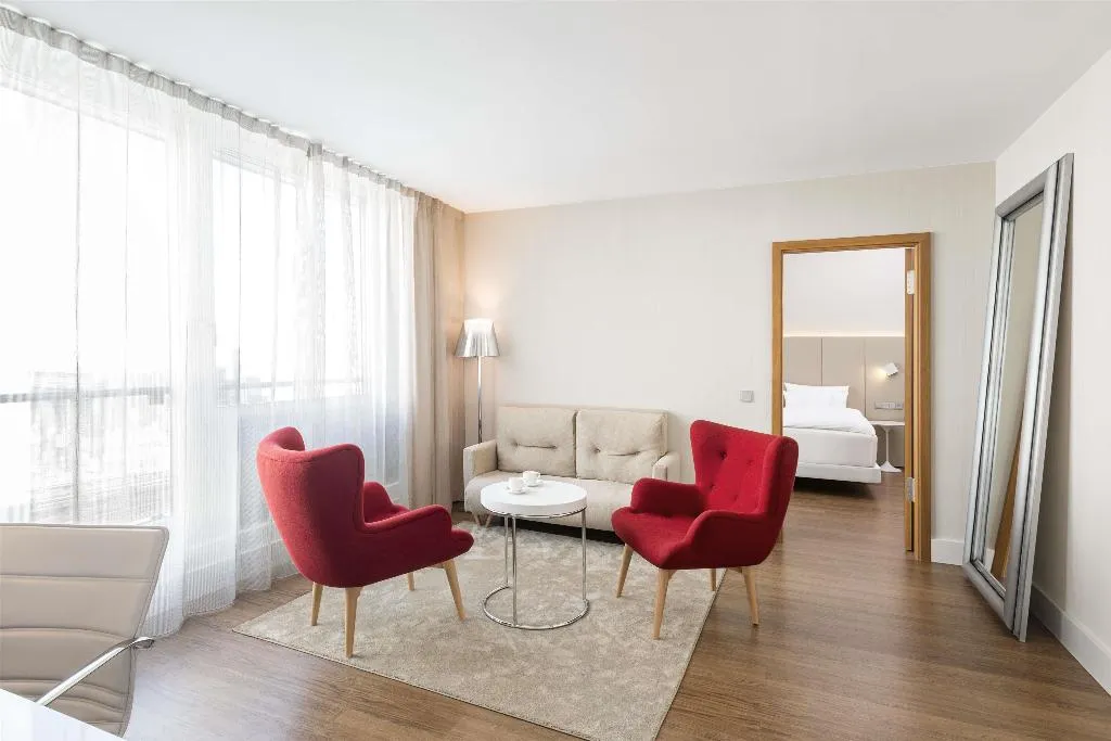 Room, NH Collection Berlin Mitte Friedrichstrasse, Berlin