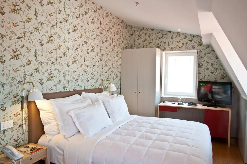 Double or Twin DELUXE RIVER VIEW Room, Lisboa Carmo Hotel, Lisbon