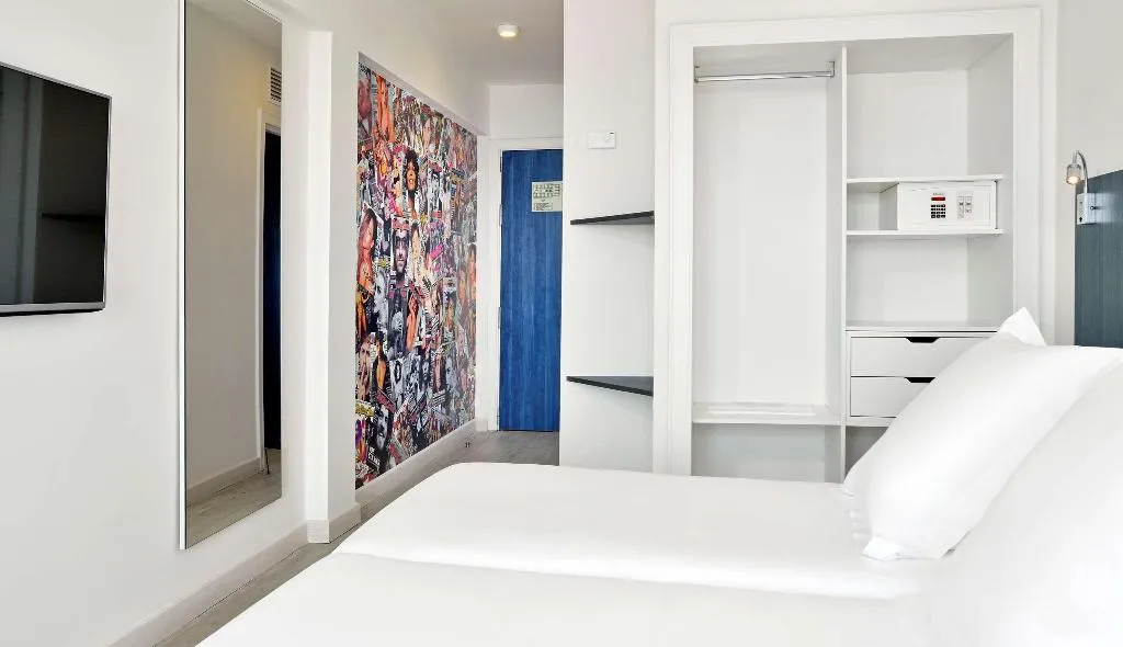 DOUBLE POOL VIEW Room, Sol House Mallorca, Majorca