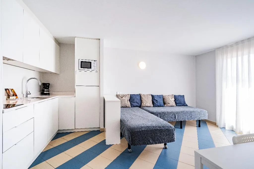 APARTMENT SUPERIOR CAPACITY 4 Room, Sunway Amapola Apartments, Costa Brava