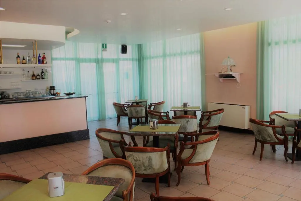 Bar, Palme, Venice