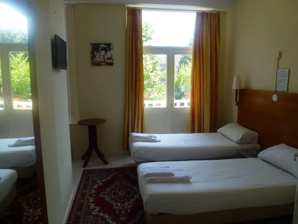 Room, Hotel Isis, Amsterdam
