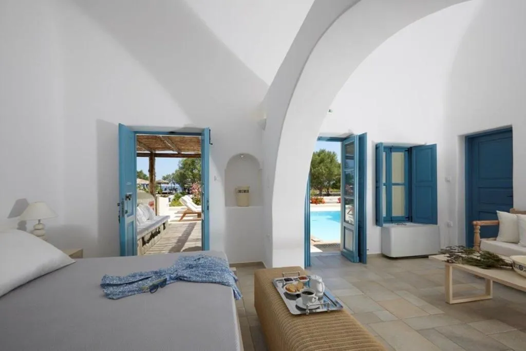 Room, Black Rose Suites, Santorini