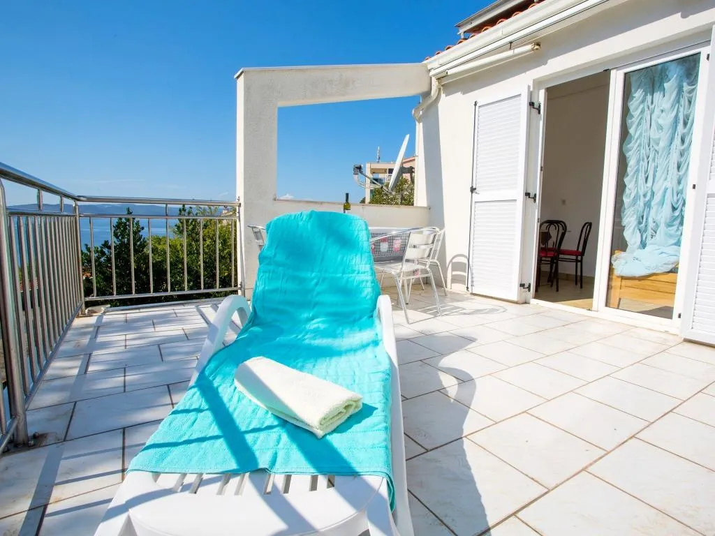 APARTMENT CAPACITY 4 Room, Boris, Split