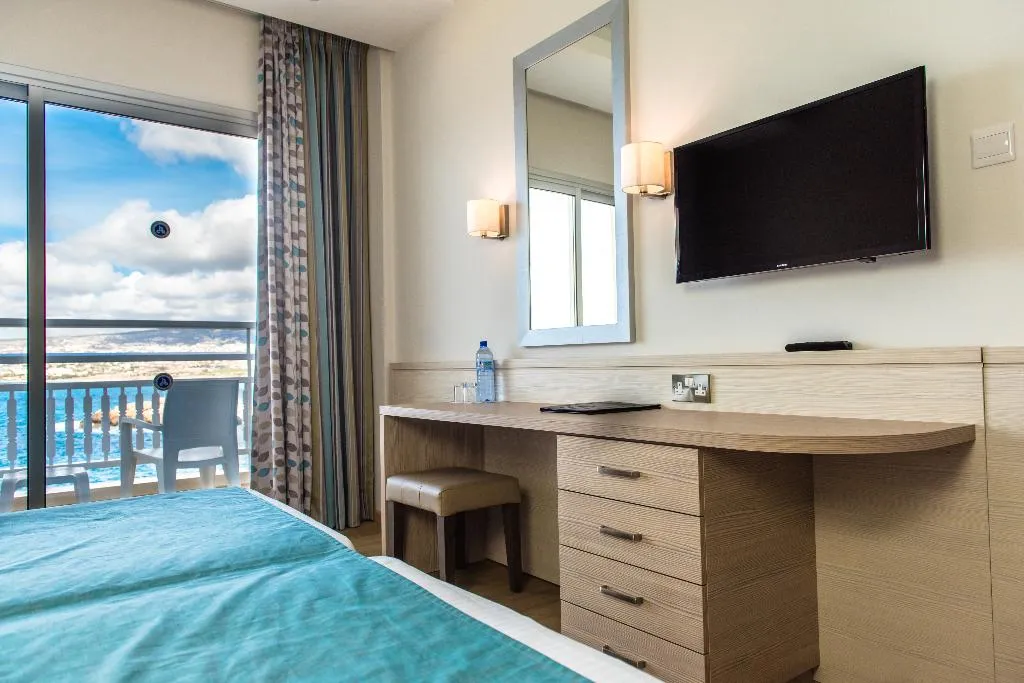 Double or Twin DELUXE SEA VIEW Room, Cynthiana Beach, Cyprus