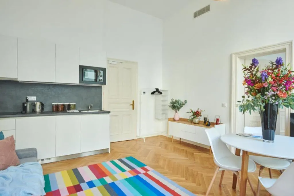 APARTMENT WITH BALCONY Room, Pytloun Bristol Residence Prague, Prague