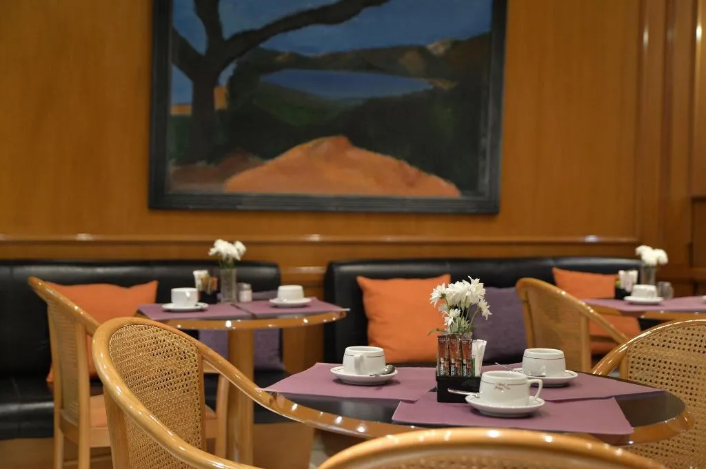 Restaurant, Victory Inn, Athens