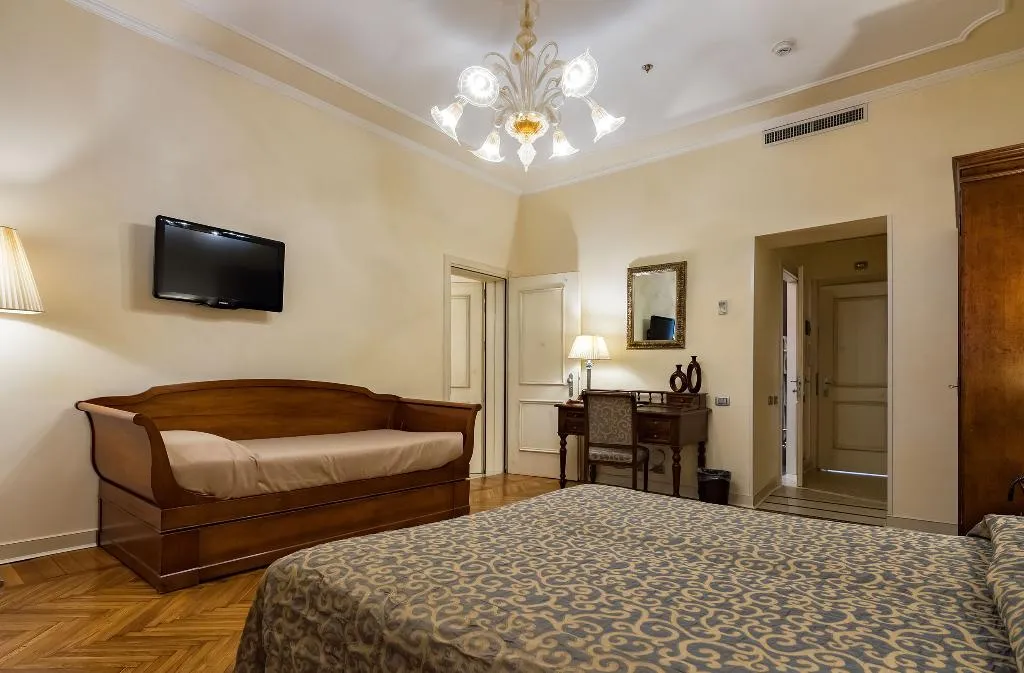 TRIPLE COMFORT Room, dell'Opera, Venice