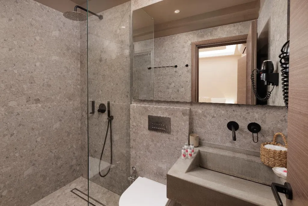 APARTMENT TWO BEDROOMS Room, The Summit Escape, Corfu