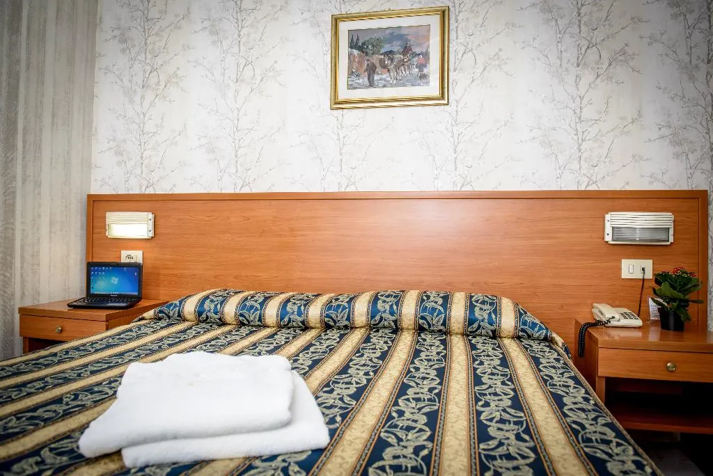 DOUBLE STANDARD Room, Emmaus, Rome