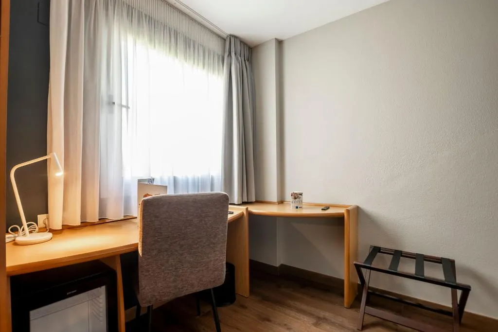 DOUBLE Accessible Room, Travelodge Alicante Puerto, Costa Blanca
