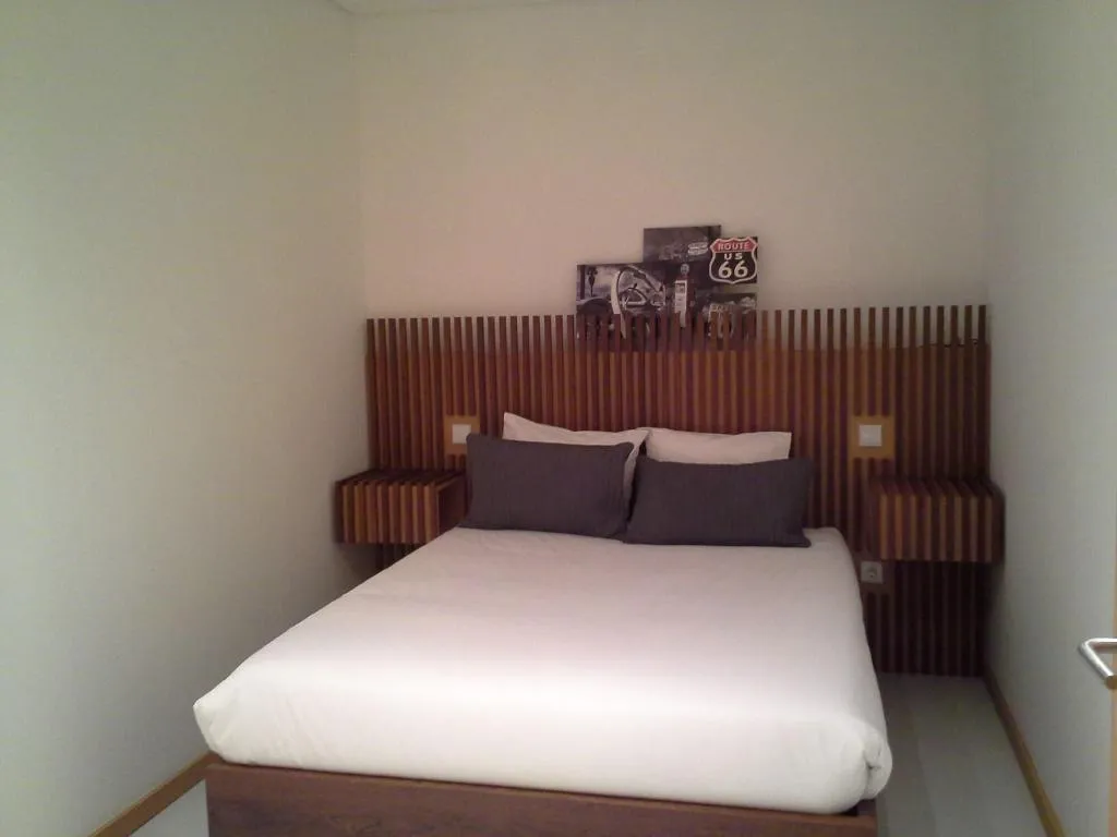 Room, Reis De Gaia, Porto