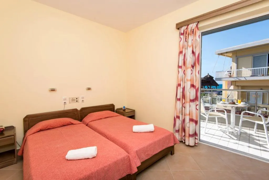 STUDIO STANDARD Room, Daisy, Crete