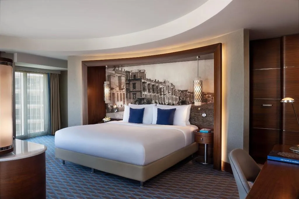 Room, Renaissance Izmir, Izmir