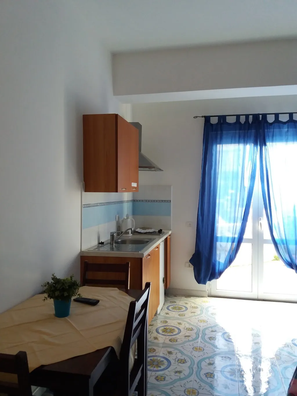 TRIPLE STANDARD Room, Sorrento Town Suites, Naples