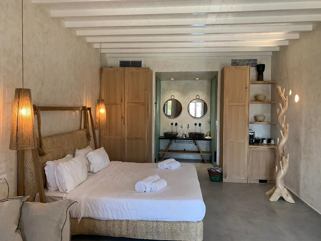 SUITE SEA VIEW Room, Panormos Village Seaside Resort, Mykonos