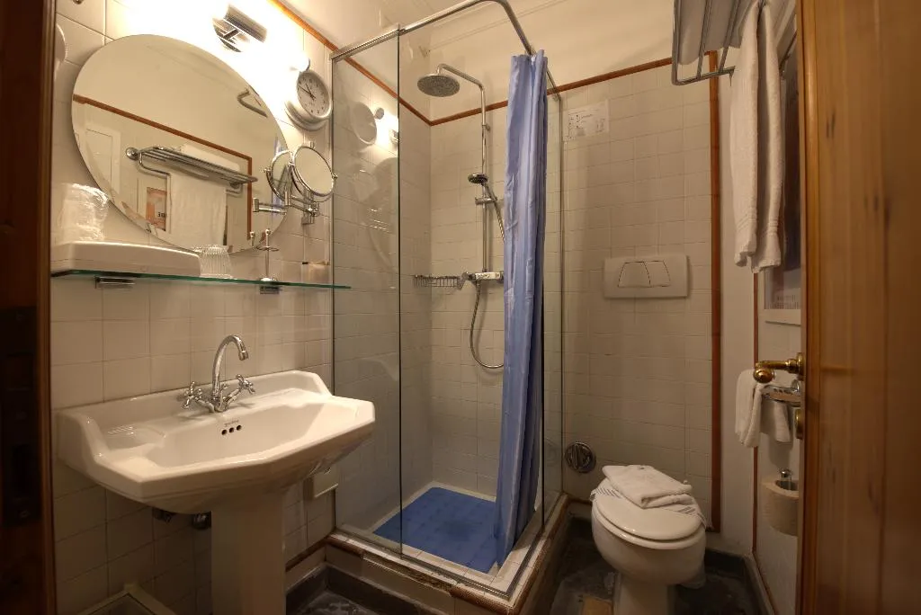 Double or Twin STANDARD Room, Locanda Cairoli Hotel, Rome