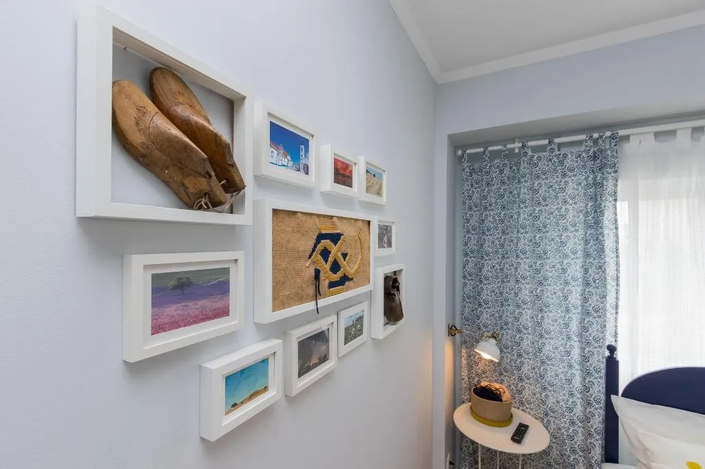 Room, Lisbon Airport Hostel, Lisbon