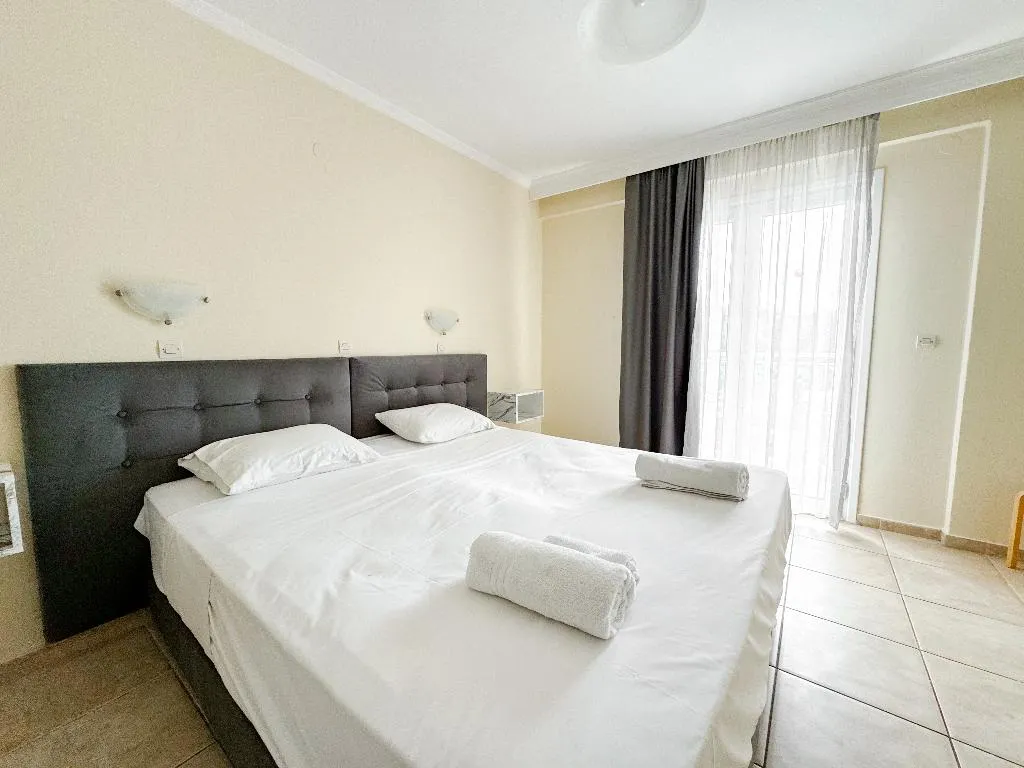 DOUBLE SUPERIOR CAPACITY 2 Room, Kavos Plaza, Corfu