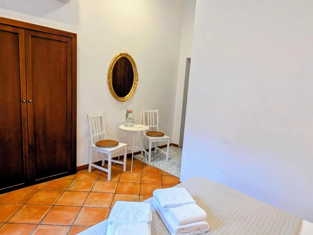 Room, La Locanda Dell Arte, Naples