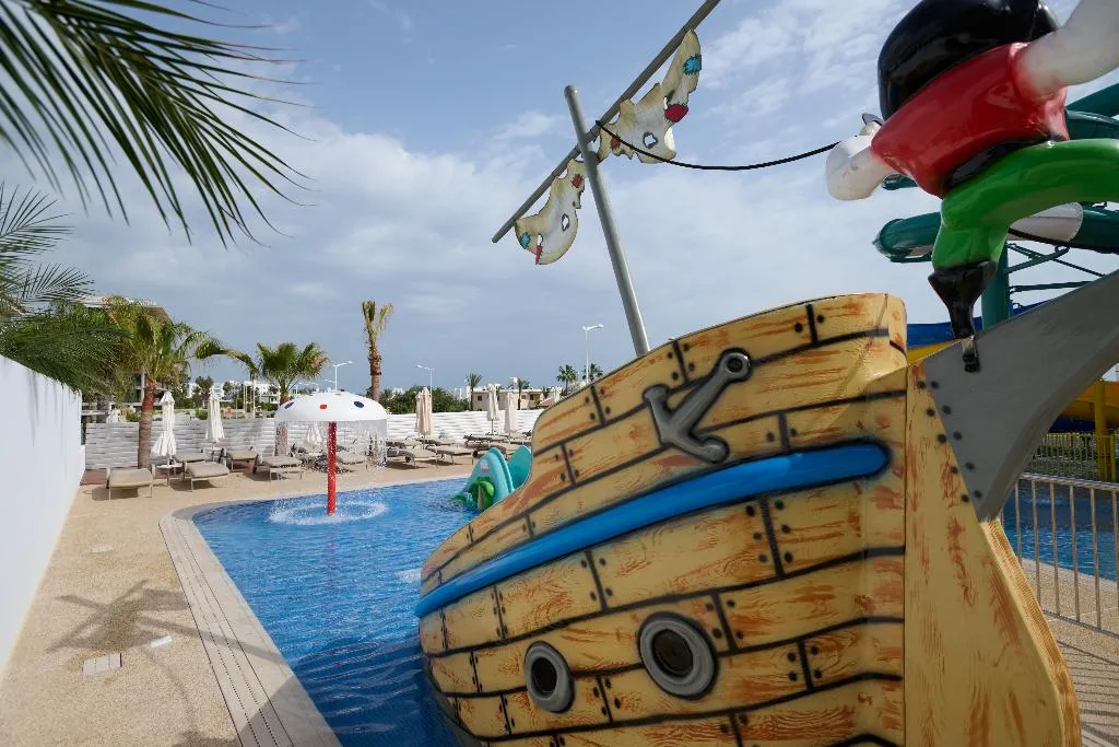 Pool, Sunrise Oasis Hotel & Waterpark, Cyprus