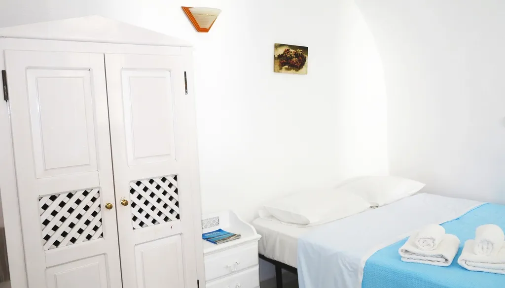 FAMILY ROOM STANDARD Room, Finesse Suites, Santorini