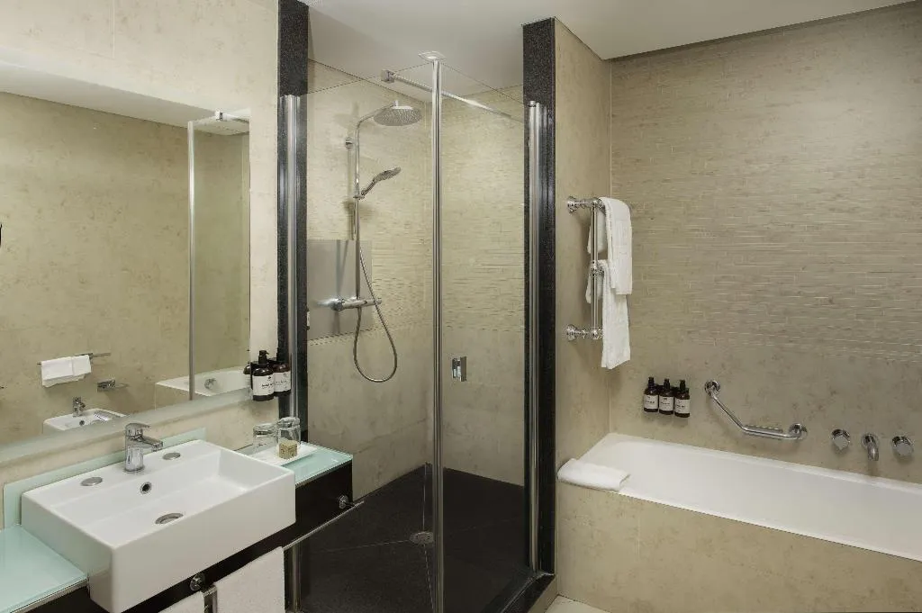DOUBLE PREMIUM Room, NH Napoli Panorama, Naples