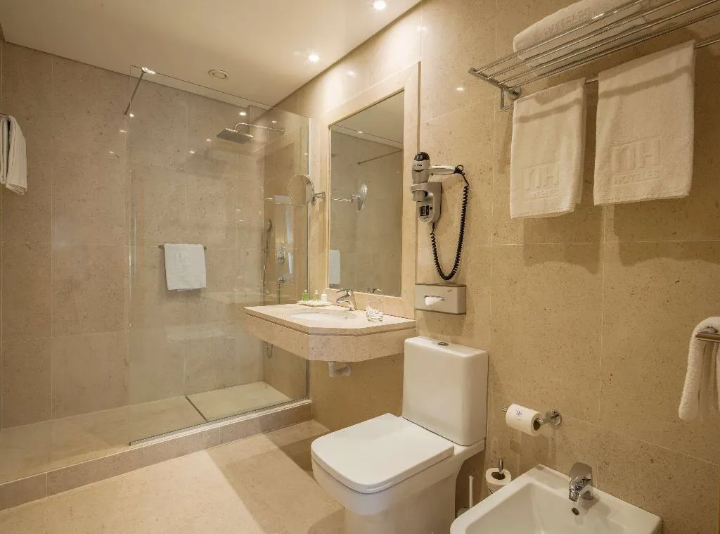 Room, NH Lisboa Campo Grande, Lisbon