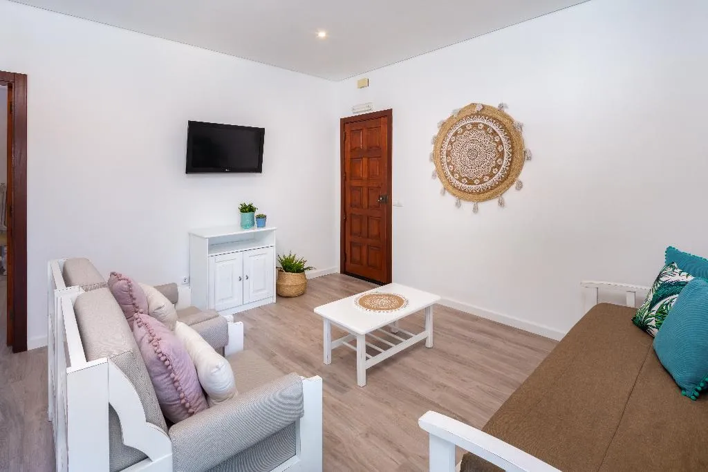 APARTMENT ONE BEDROOM ONE BATHROOM Room, Flor da Laranja, Algarve