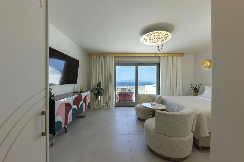SUITE SEA VIEW HONEYMOON Room, La Madeleine Oia, Santorini